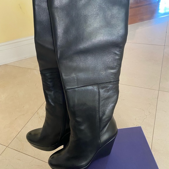 Brand new never been worn original Stuart Weitzman, Molten 2 boots wedge boot. - Picture 6 of 11